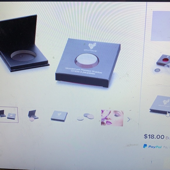 Younique eyeshadow -fancy and lively - Picture 3 of 3